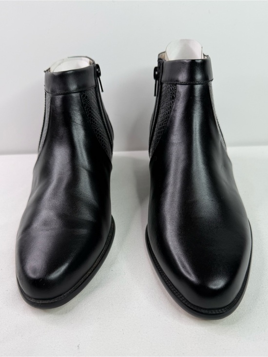 Elegante Brand Leather Ankle Zipper Boots Made in Spain Size 7 Like New! main image 9